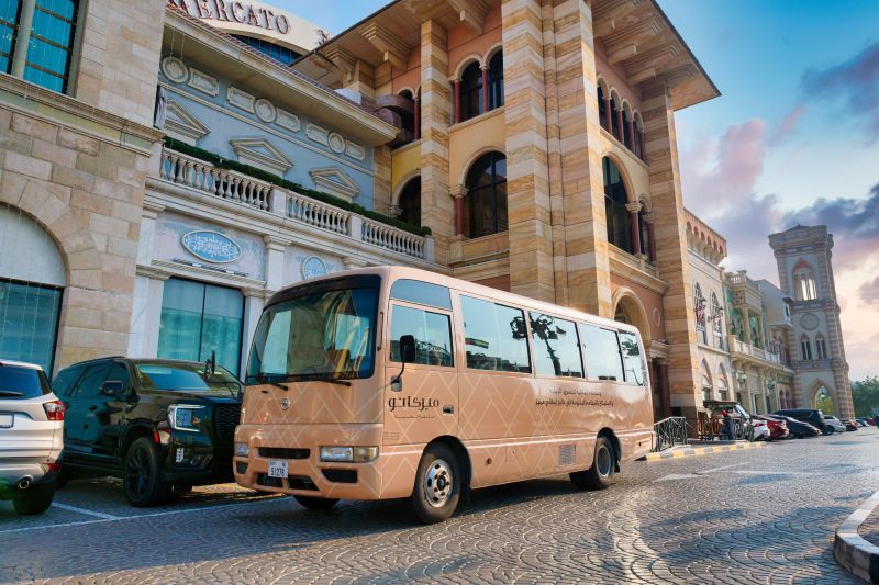 خدمة حافلات النقل المجاني للفنادق